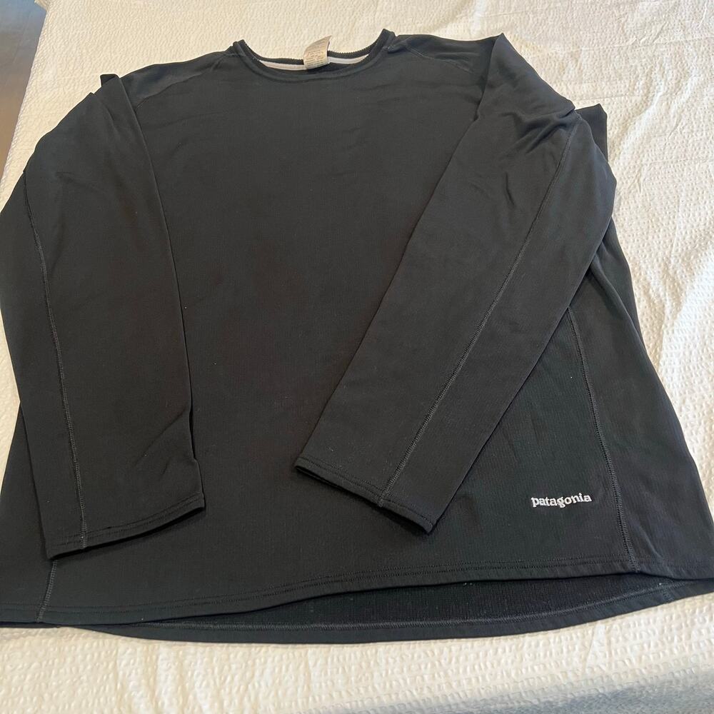 Patagonia black long sleeve capilene baselayer men XL